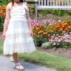 BOUTIQUE Garden Dress size 6x Cream & Lace